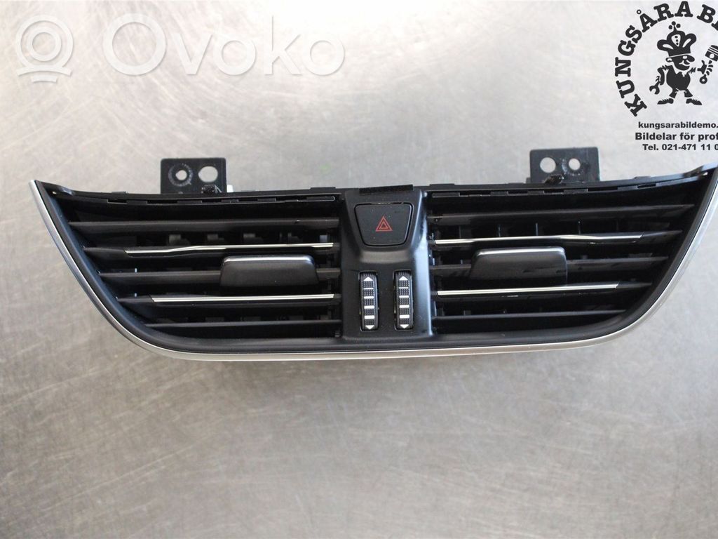 Ford Kuga III Centrinės oro grotelės 