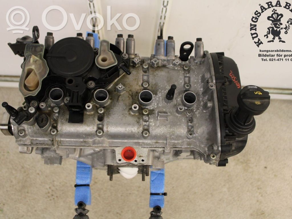 Volkswagen Tiguan Engine head 
