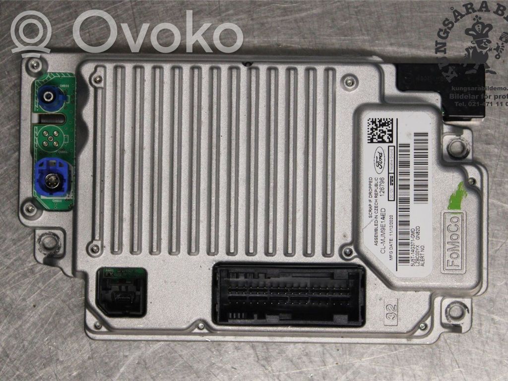 Ford Focus Kita salono detalė 