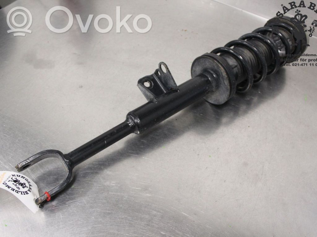 BMW 5 G30 G31 G38 Amortyzator osi przedniej ze sprężyną 