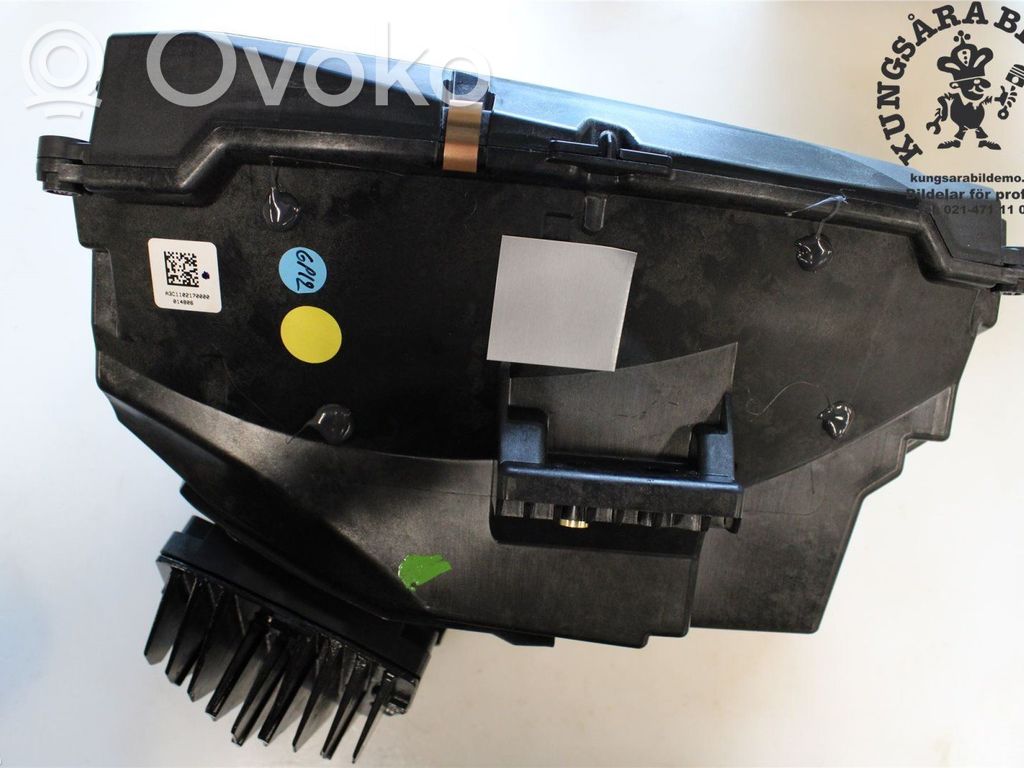 Volkswagen Polo VI Screen/display/small screen 
