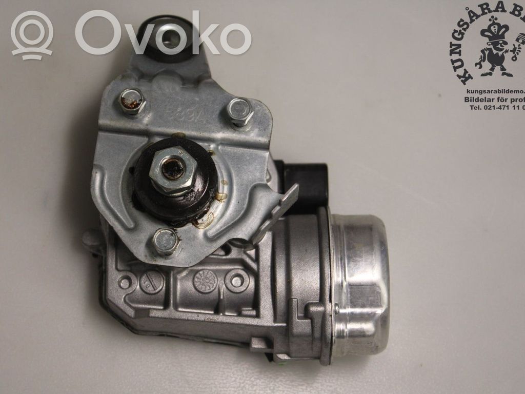 Mazda 3 Wiper motor 