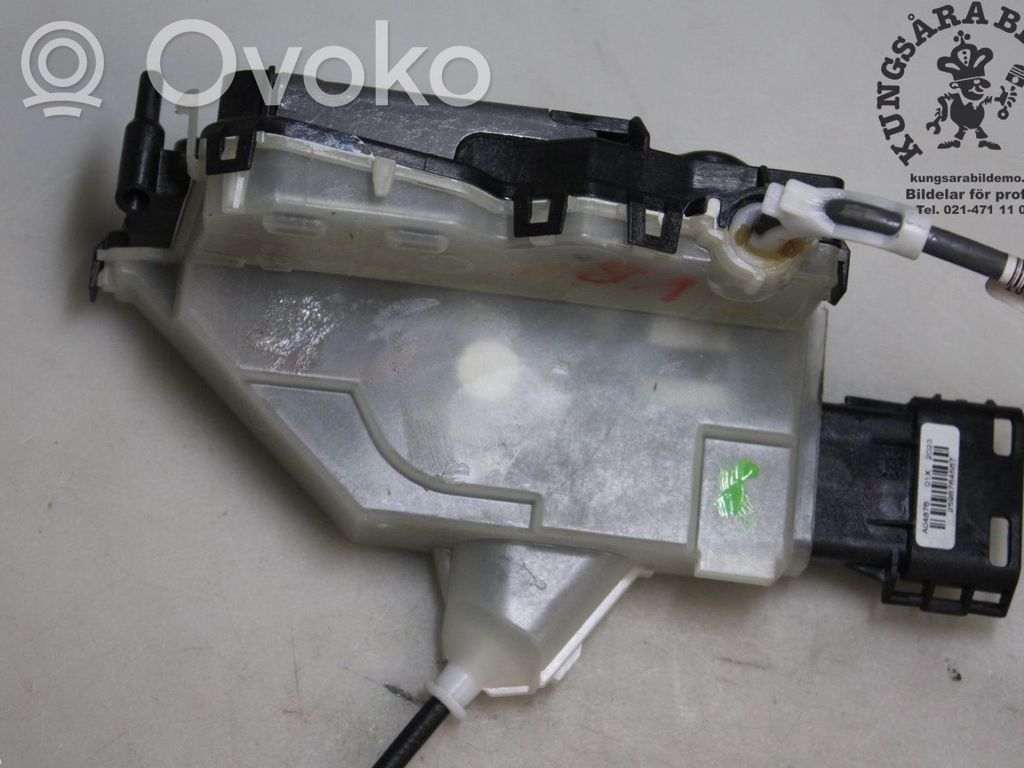 Peugeot Partner III Rear door lock 