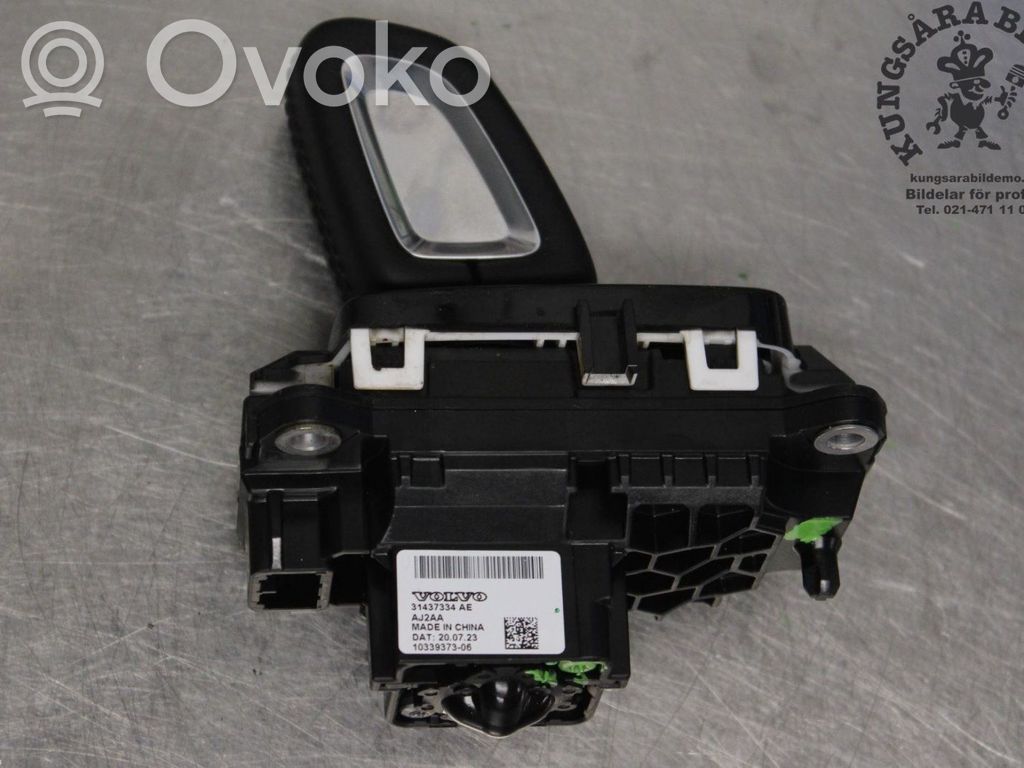 Volvo XC40 Lewarek zmiany biegów / górny 