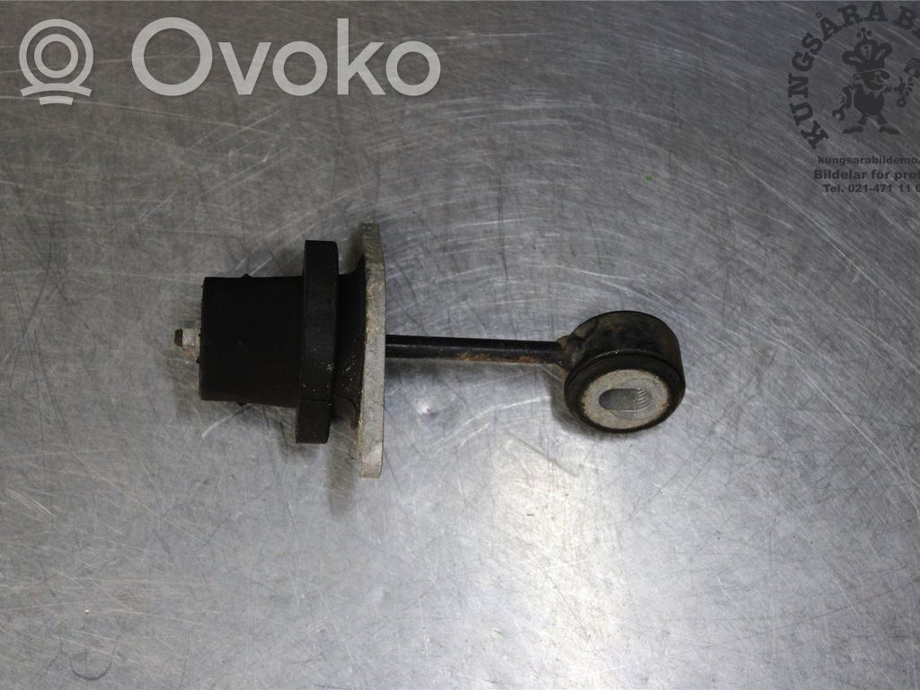 Audi A4 S4 B9 Engine mounting bracket 