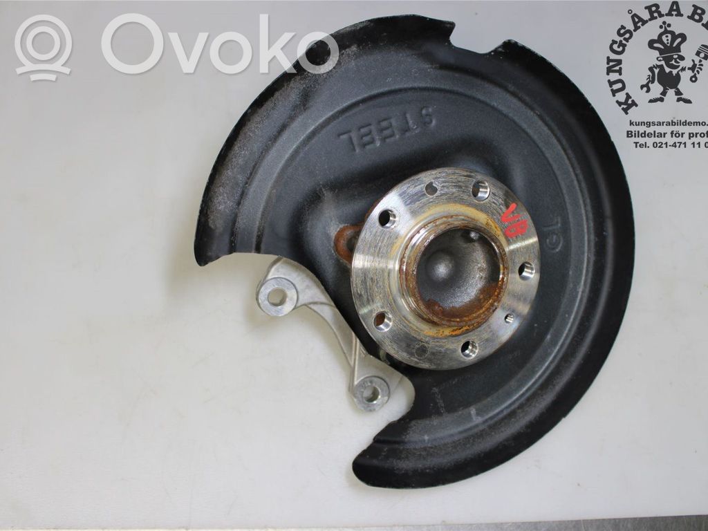 Volkswagen Polo VI Cubo de rueda delantera 