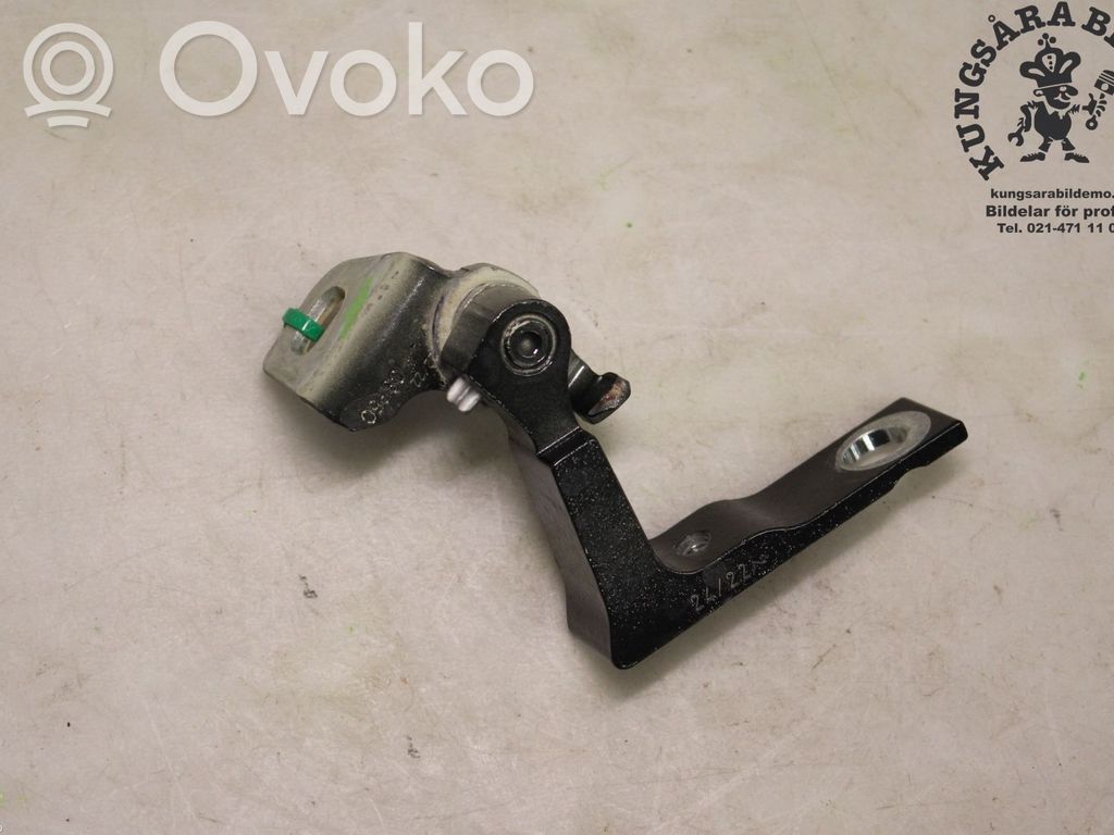 Ford Puma Zawias dolny drzwi tylnych 