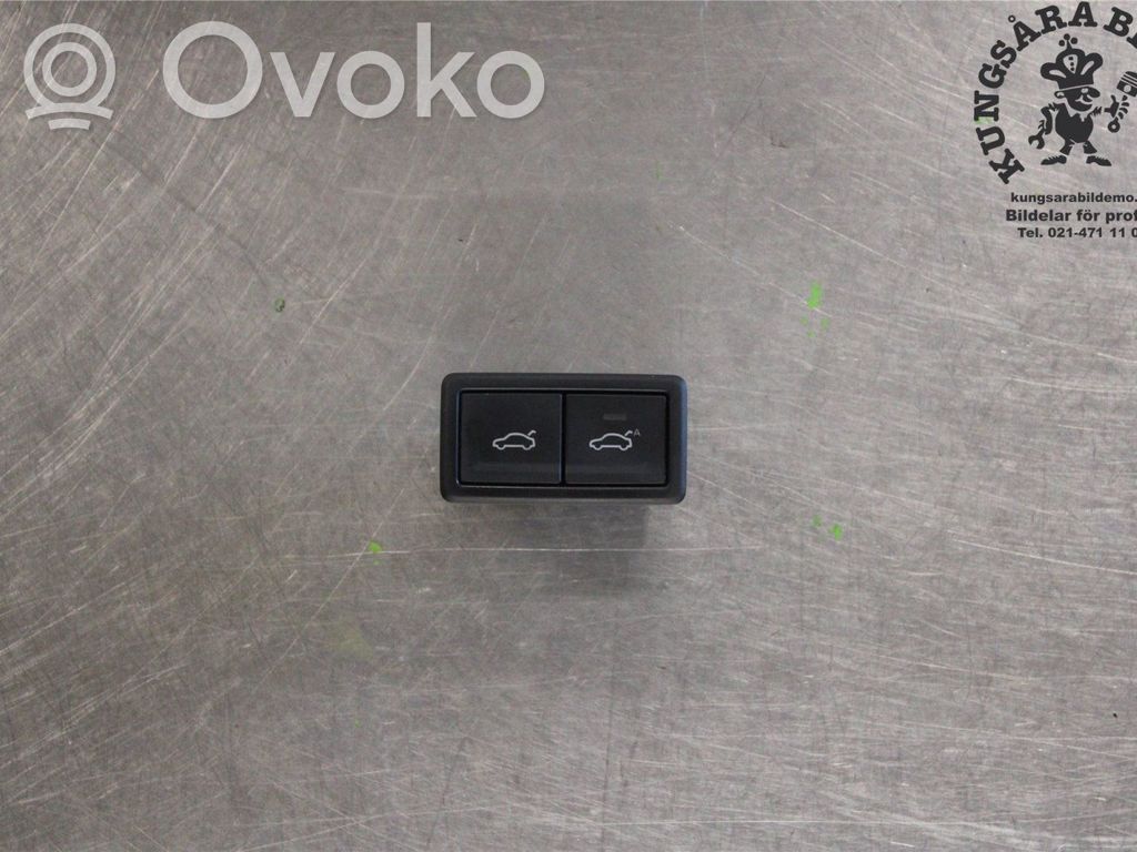 Volkswagen Touareg III Tailgate/boot open switch button 