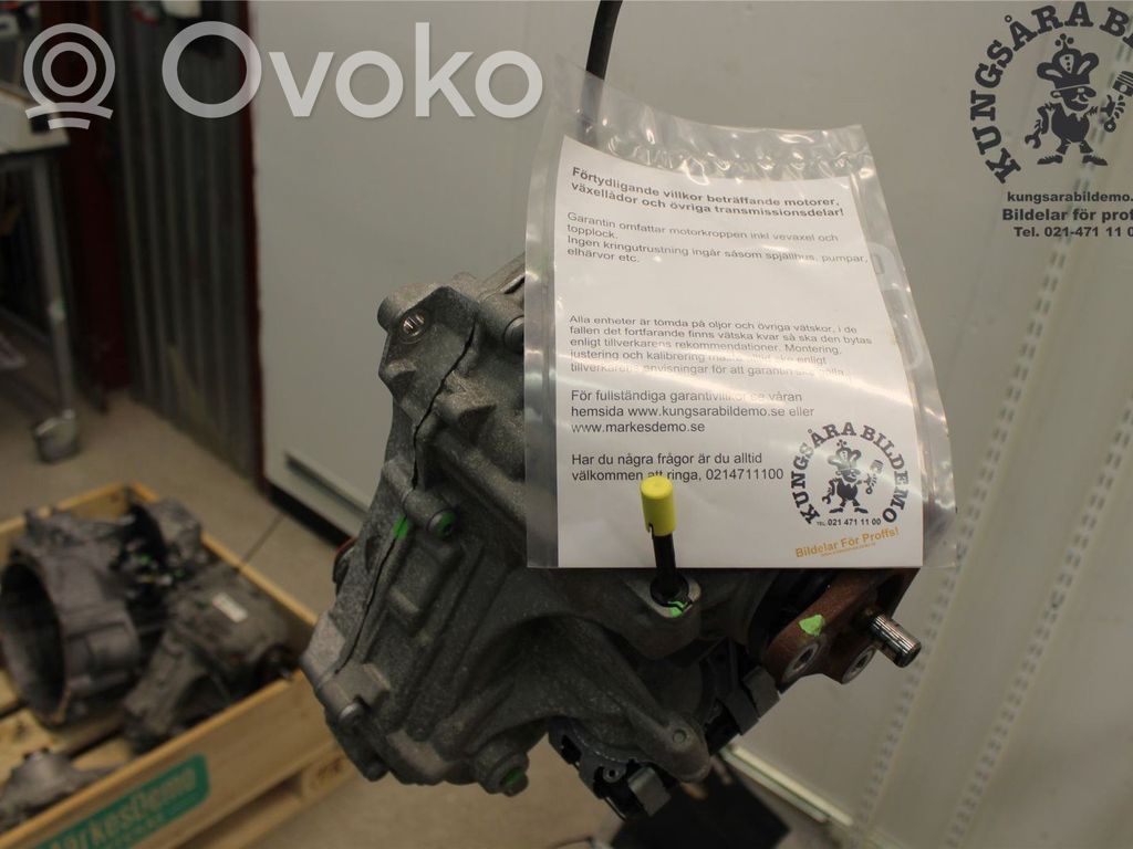 BMW 5 G30 G31 G38 Skrzynia rozdzielcza / Reduktor 
