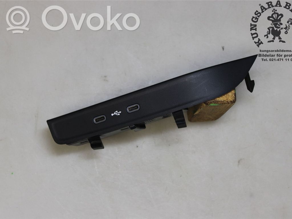 Skoda Kamiq Enchufe conector USB 