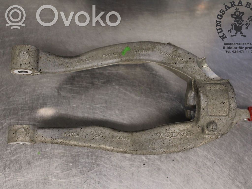 Volvo XC90 Amortyzator osi przedniej ze sprężyną 