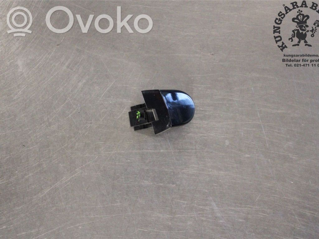 BMW 4 F32 F33 Klamka zewnętrzna drzwi przednich 