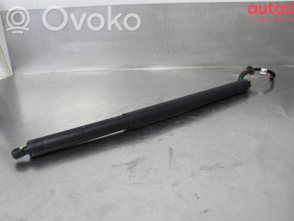 Cupra Formentor Tailgate strut 