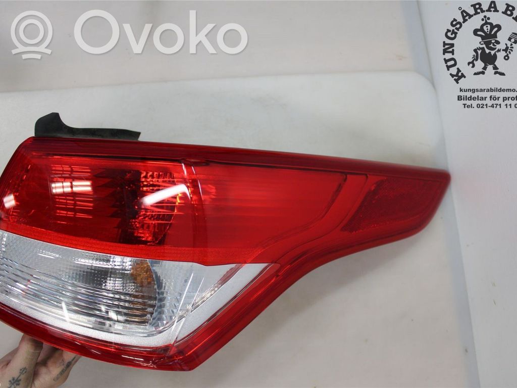 Ford Kuga II Galinis žibintas kėbule 