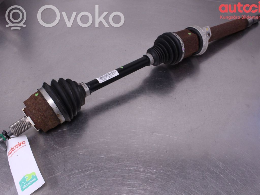 Volvo XC40 Półoś przednia 