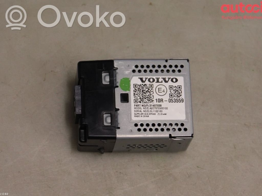 Enchufe conector USB   31407038,31407038,31407038