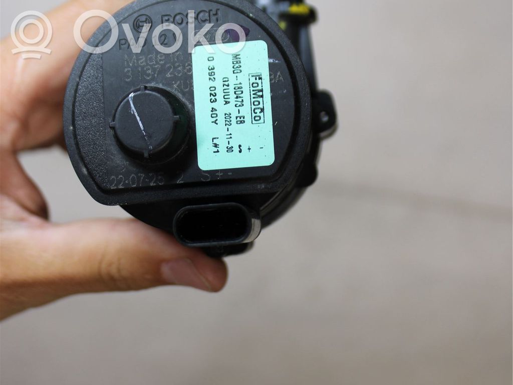 Volkswagen Amarok II Vesipumppu