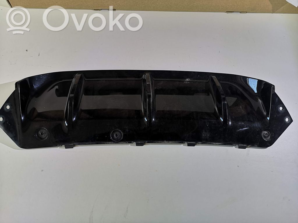 BMW M5 F90 Moldura inferior del parachoques trasero 