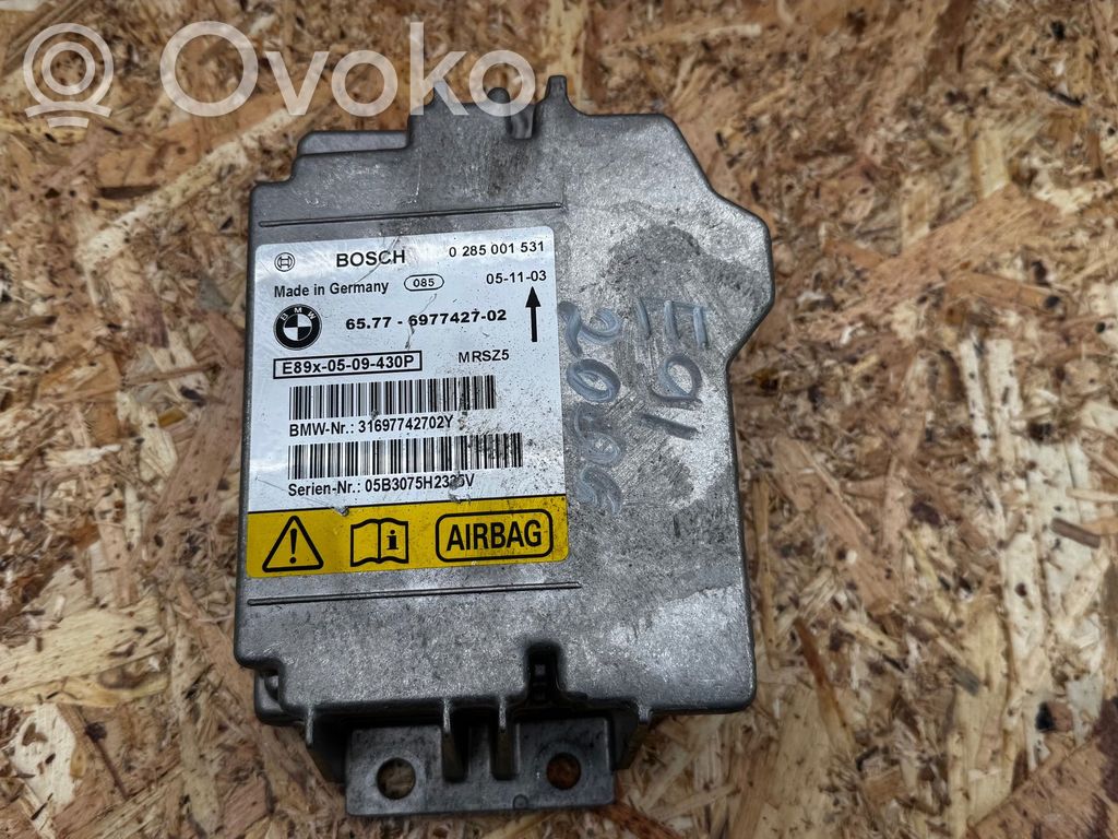 Turvatyynyn ohjainlaite/moduuli   6977427,31697742702Y,0285001531