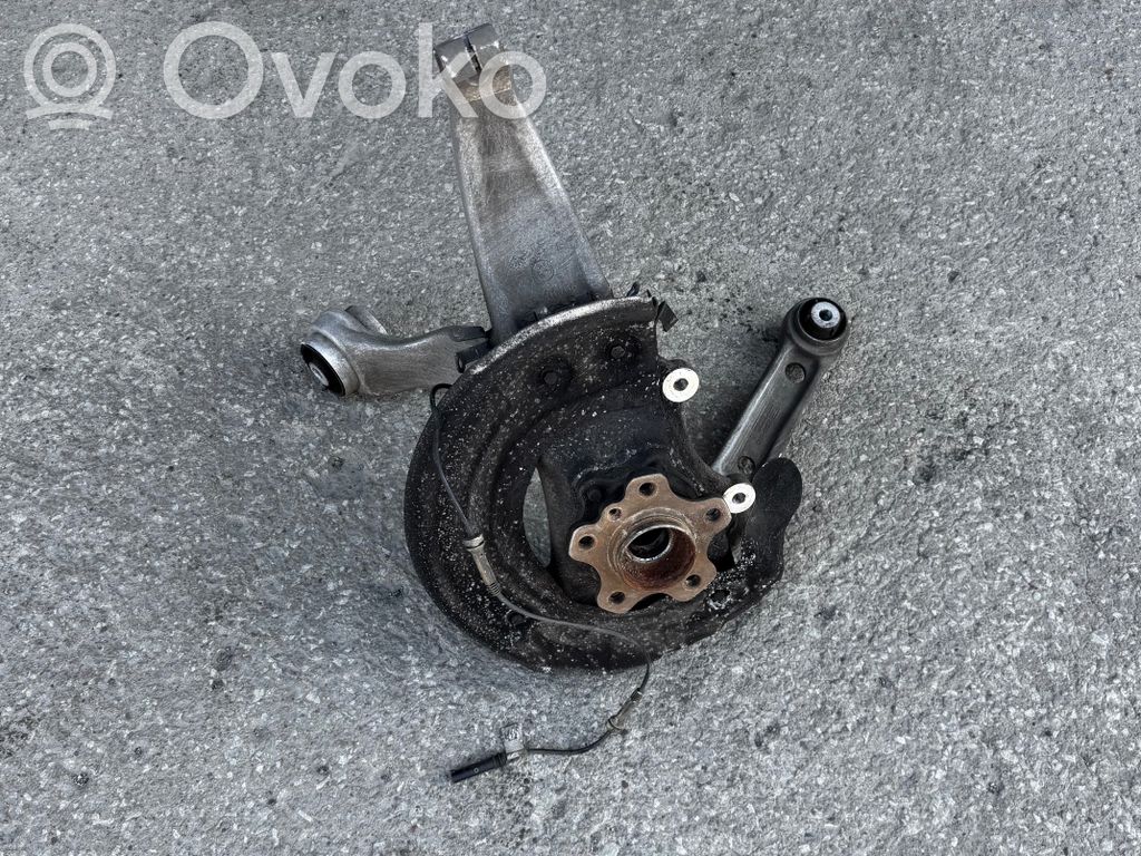 BMW 7 G11 G12 Zwrotnica koła przedniego 