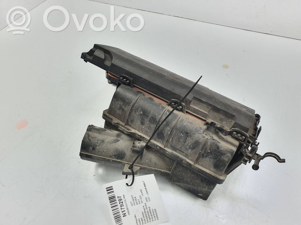 Peugeot Bipper Air filter box 