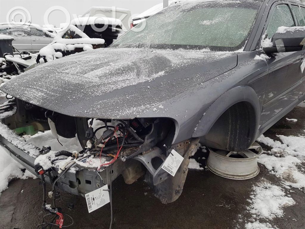 Volvo XC70 Front quarter panel 
