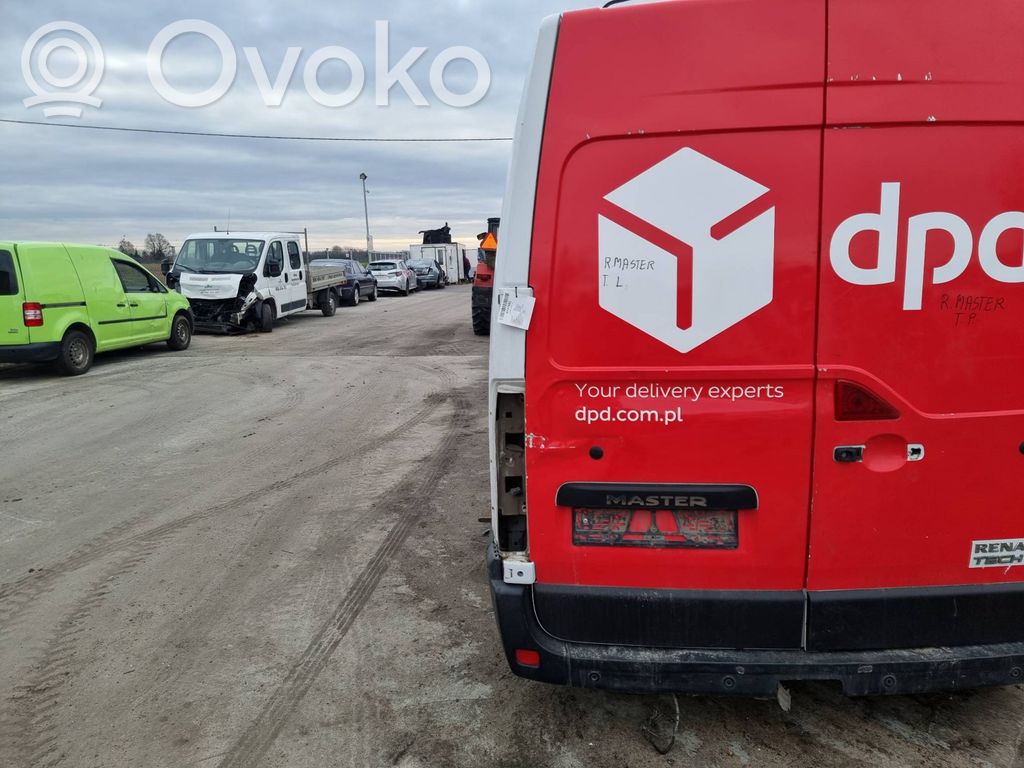 Renault Master III Aizmugurējās durvis 