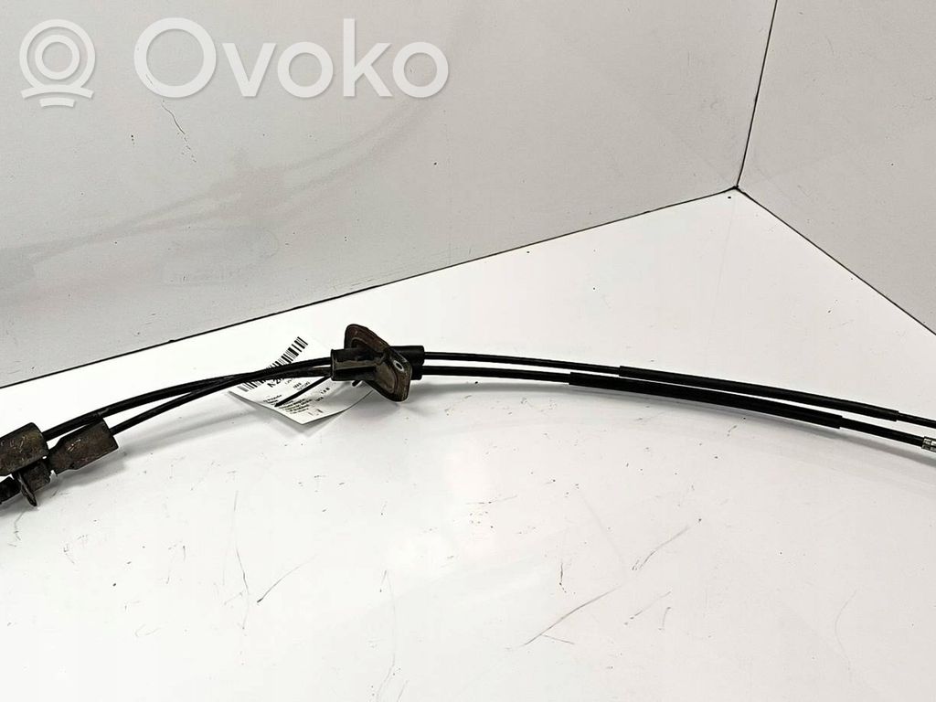 Gear shift cable linkage