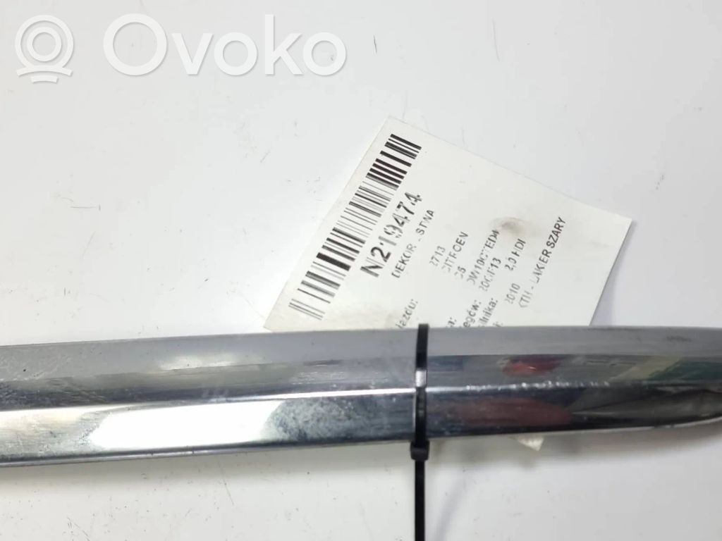 Front bumper splitter molding
