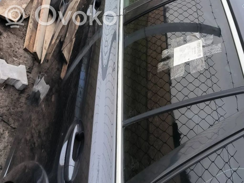 Subaru Outback Galinės durys 