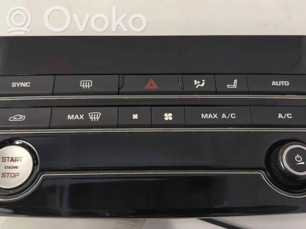 Jaguar XE Climate control/heater control trim 