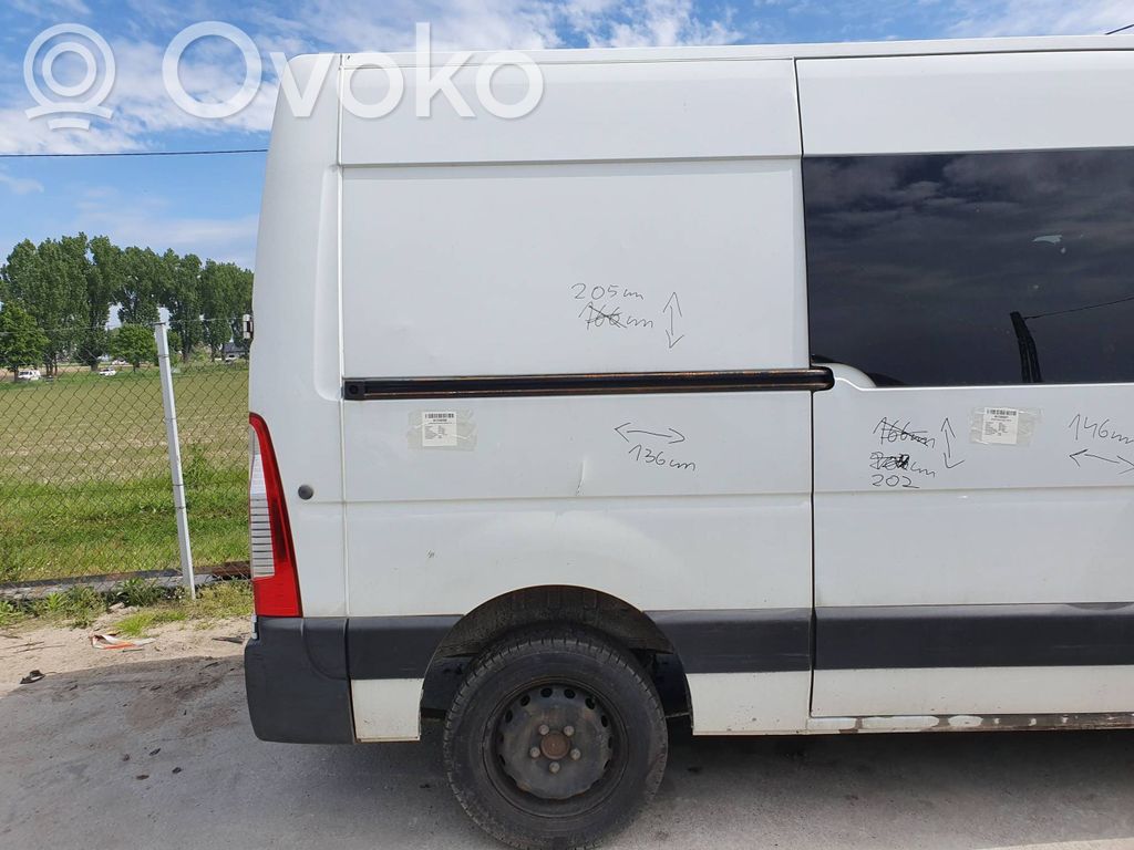 Renault Master III Panel lateral trasero 