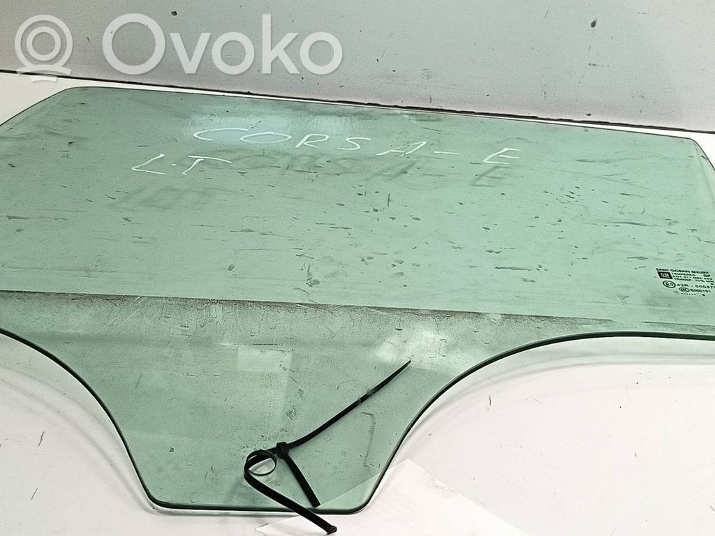 Opel Corsa E Pagrindinis galinių durų stiklas 