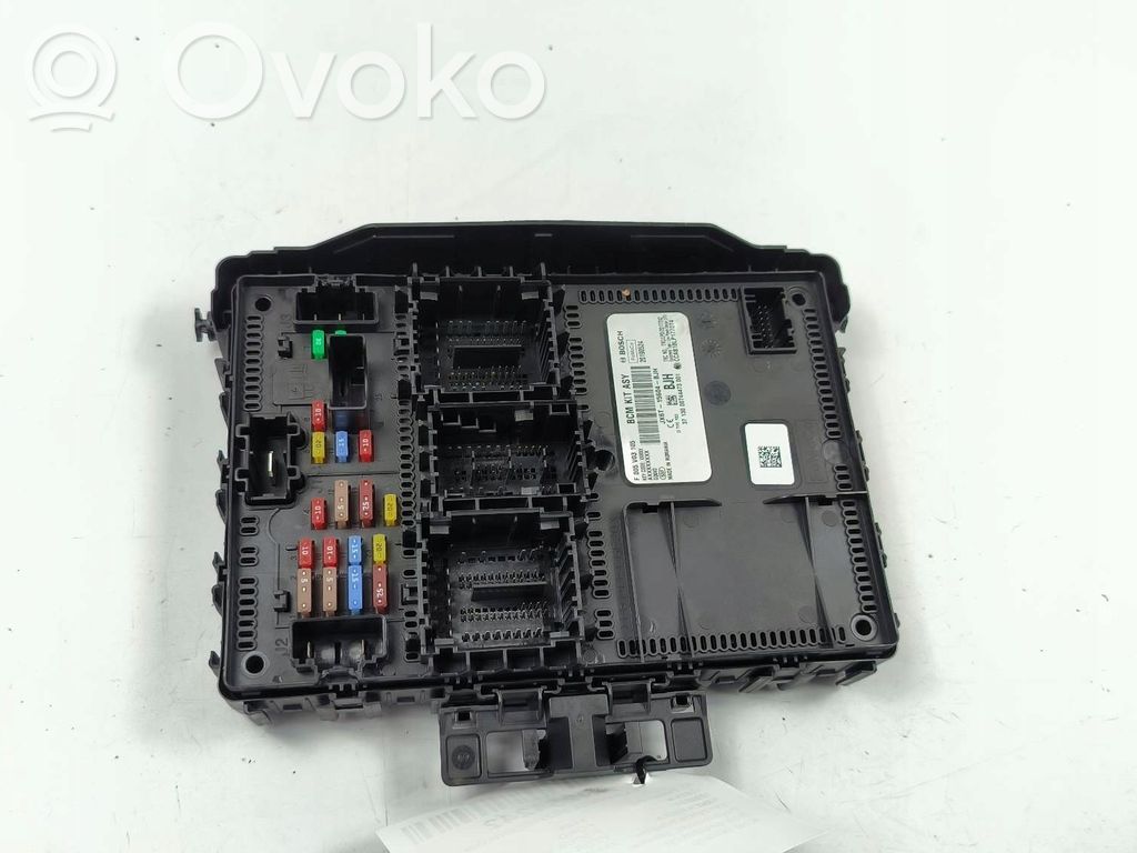 Ford Focus Блок монтирования реле 