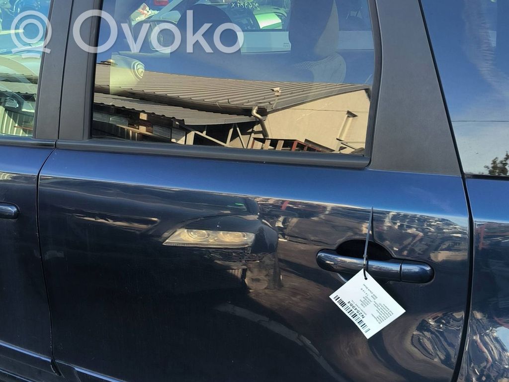 Nissan Note (E11) Rear door 
