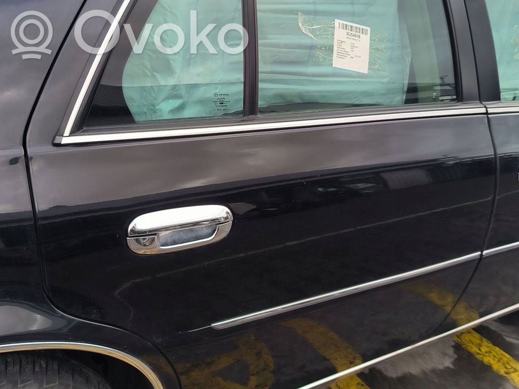 Cadillac DTS Aizmugurējās durvis 