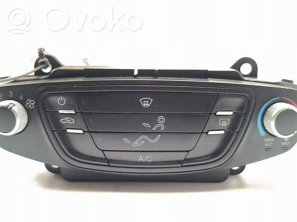 Ford Transit Courier Climate control/heater control trim 