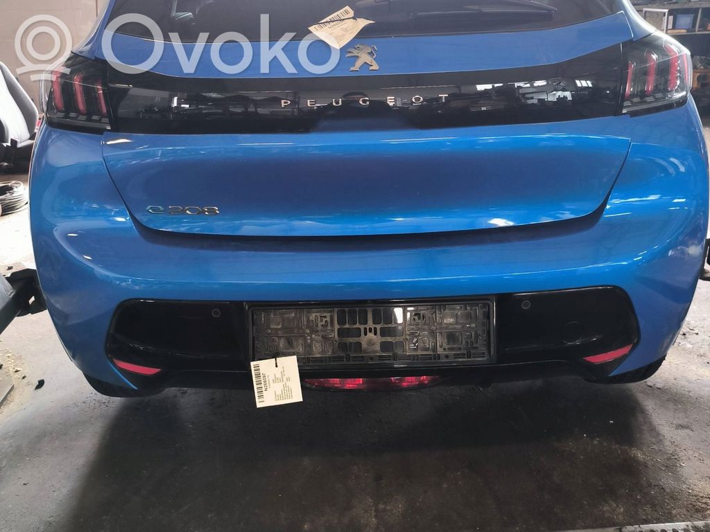 Peugeot 208 II Parachoques 