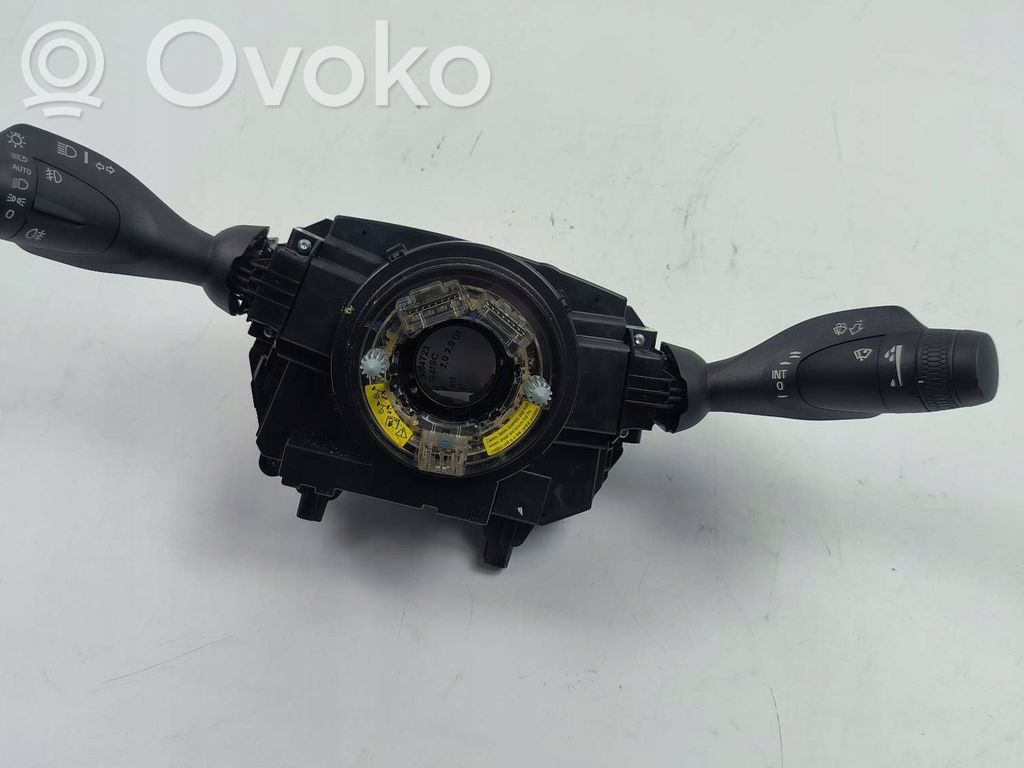 Volvo S90, V90 Interruptor del limpiafaros 