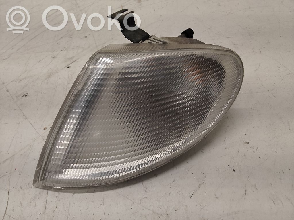 Volkswagen Sharan Front indicator light 
