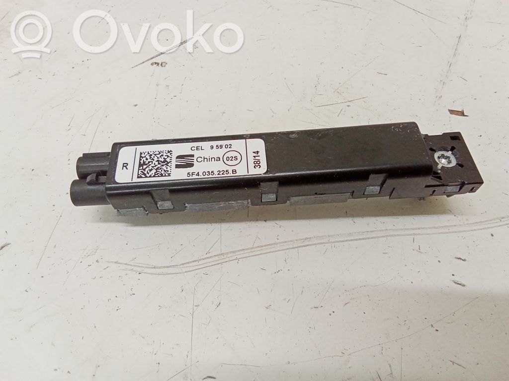 Seat Leon (5F) Aerial antenna amplifier 