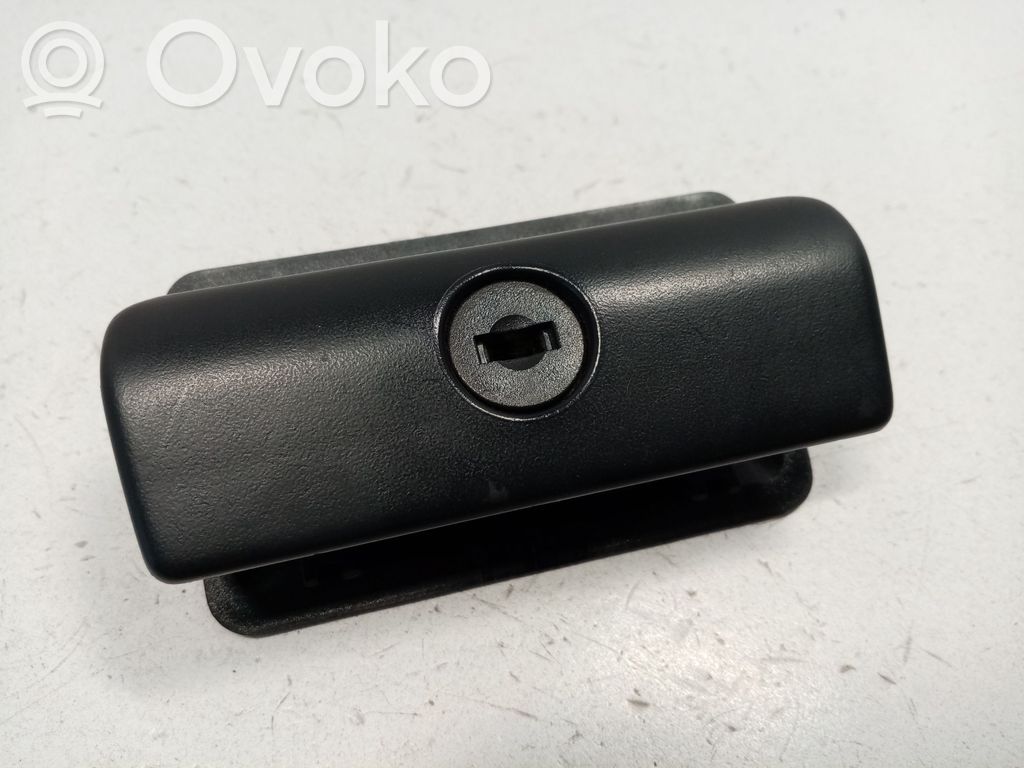 BMW 5 E39 Glove box handle 