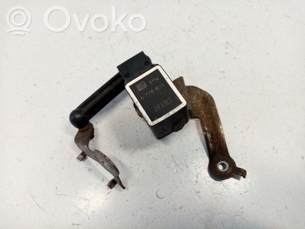Headlight/headlamp level sensor   6778809