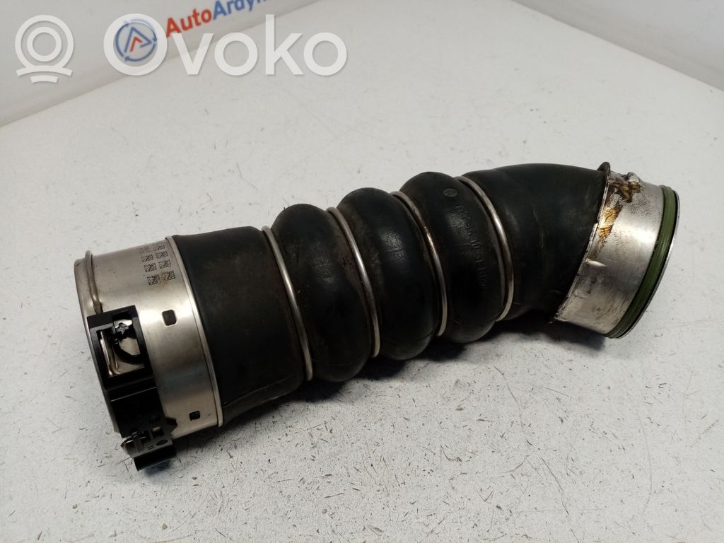 BMW 3 E90 E91 Schlauch / Leitung Ladeluftkühler 