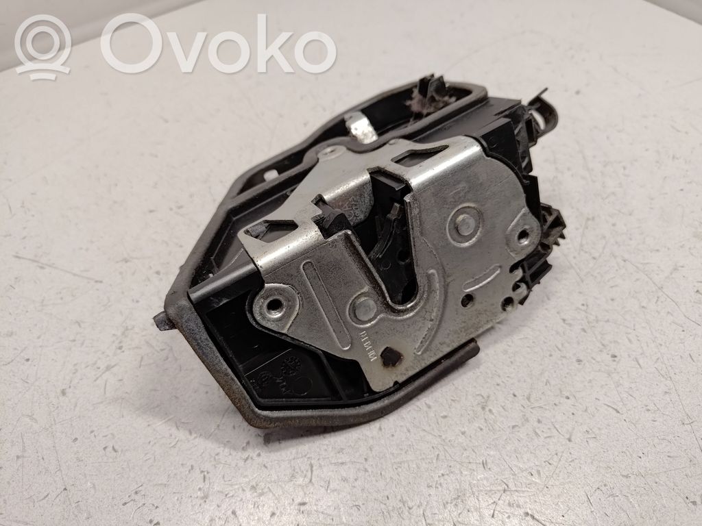 BMW X5 E70 Priekinė durų spyna 