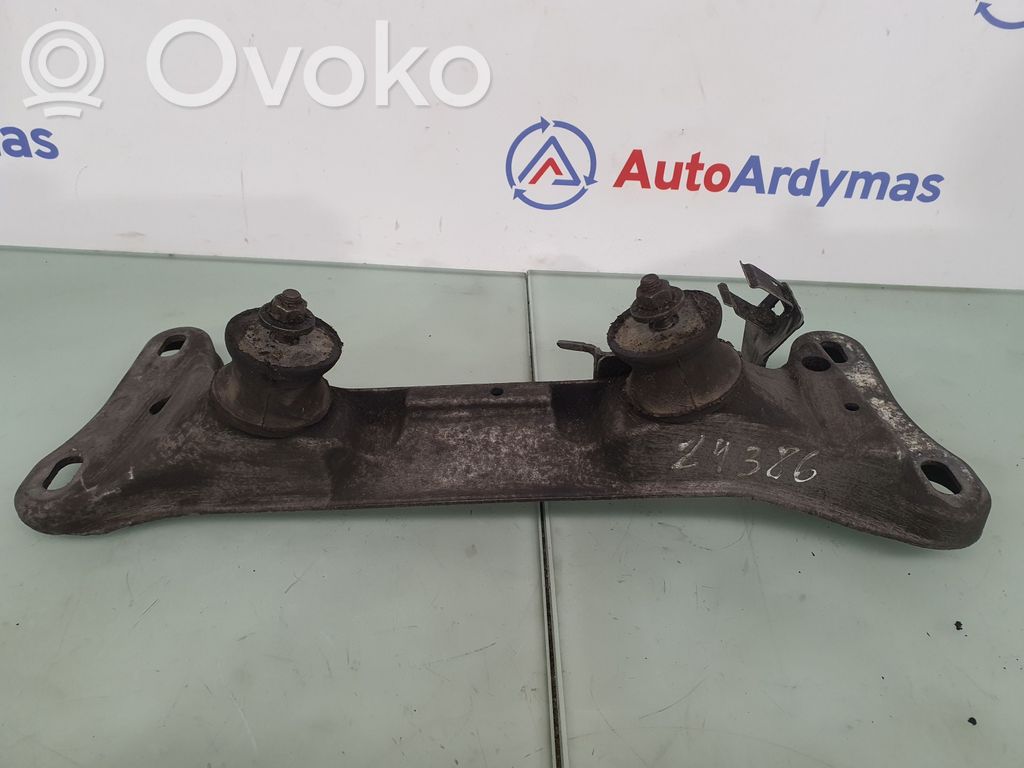 BMW Z4 E85 E86 Gearbox mounting bracket 