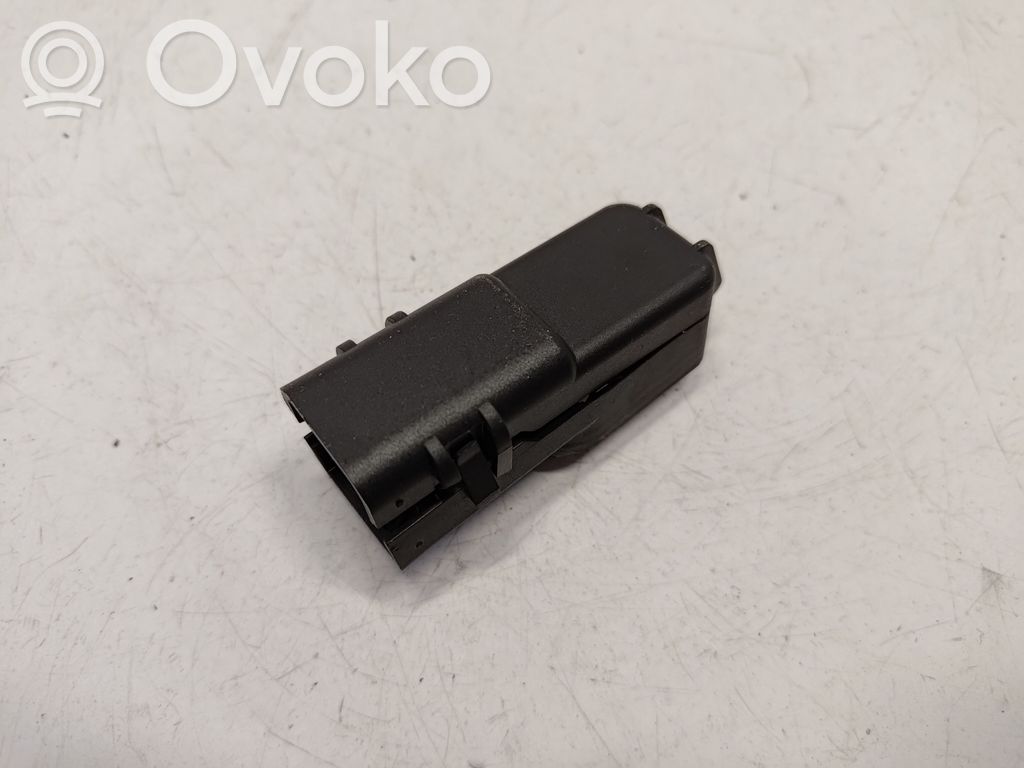 Otros repuestos del interior   61136929761,61136929762