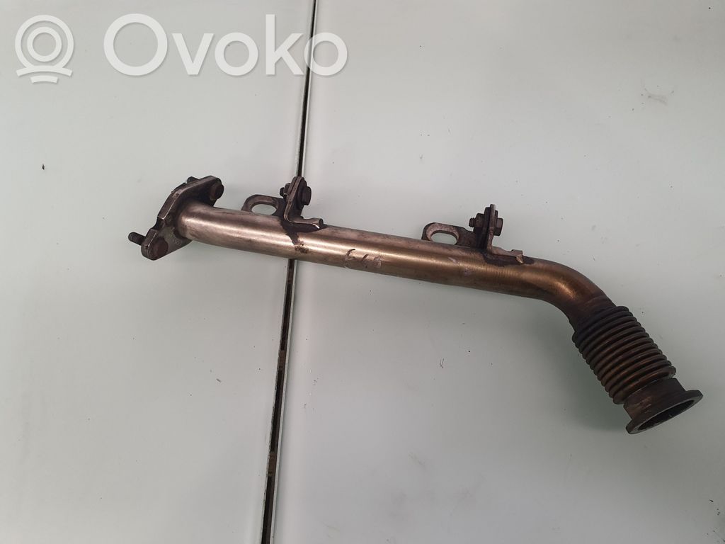 BMW 5 E60 E61 Caurulīte (-es) / šļūtene (-es) 