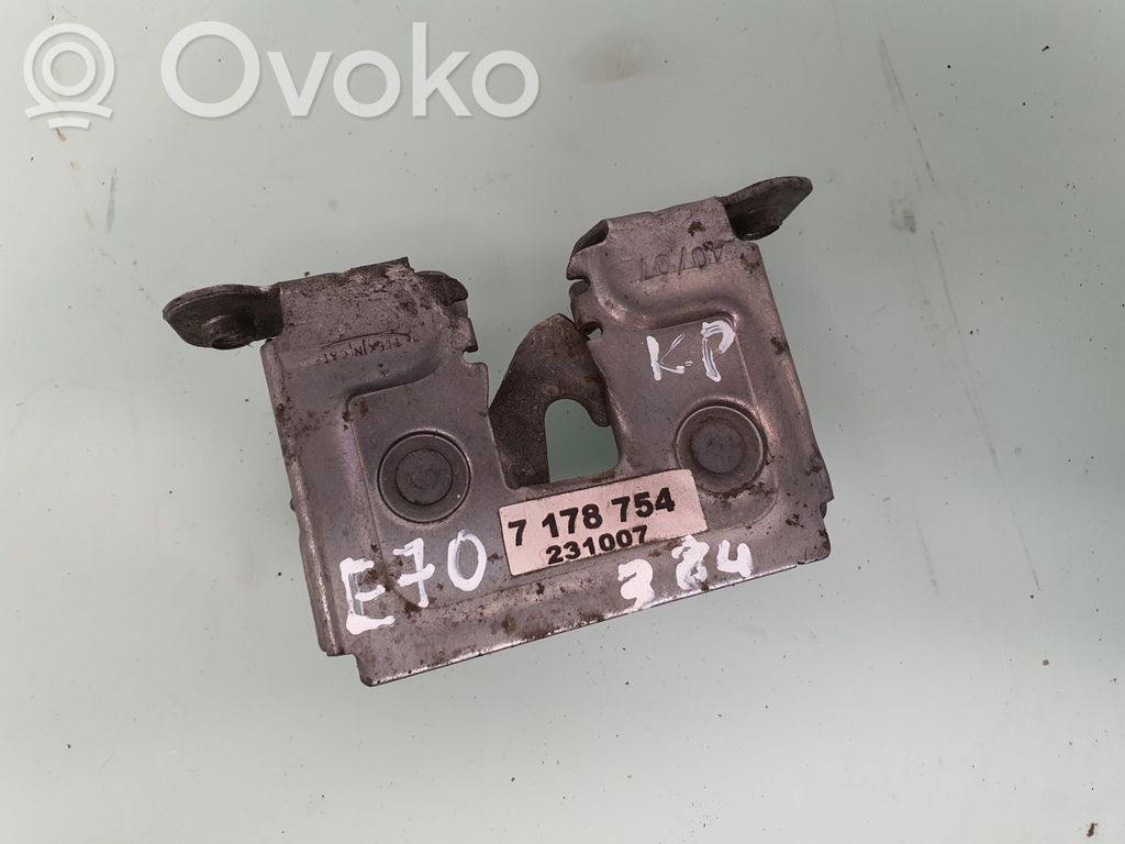 BMW X5 E70 Замок капота двигателя 