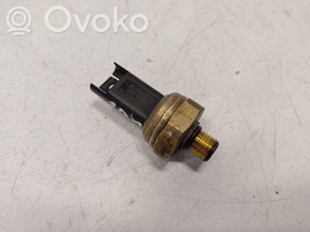 BMW 5 F10 F11 Fuel pressure sensor 
